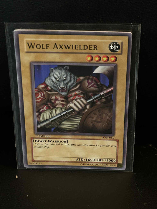 Wolf Axwielder - LOD-052 - Common - 1st Edition Legacy of Darkness Yu-Gi-Oh!