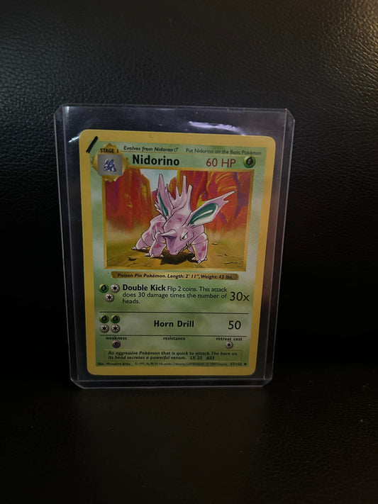 Nidorino - 37/102 - Uncommon - Shadowless Edition Base Set (Shadowless) Pokemon