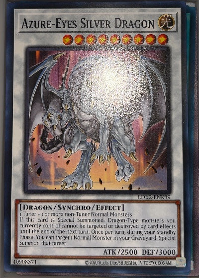 Azure-Eyes Silver Dragon