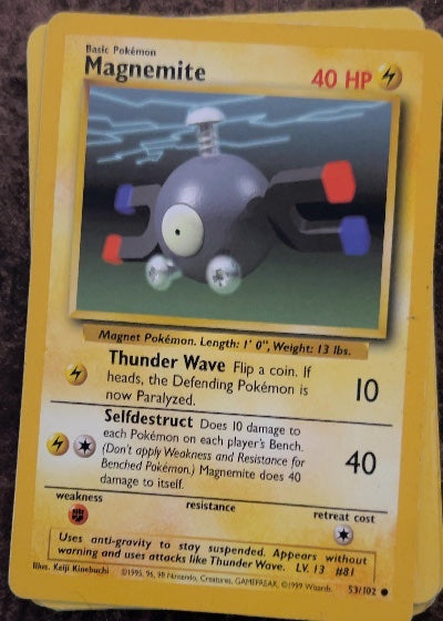 Magnemite 053/102 Base Set Common Pokemon Normal Moderately Played English Trading Card